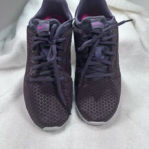 26-01-0004 Nike Women's Dark Purple Sneakers